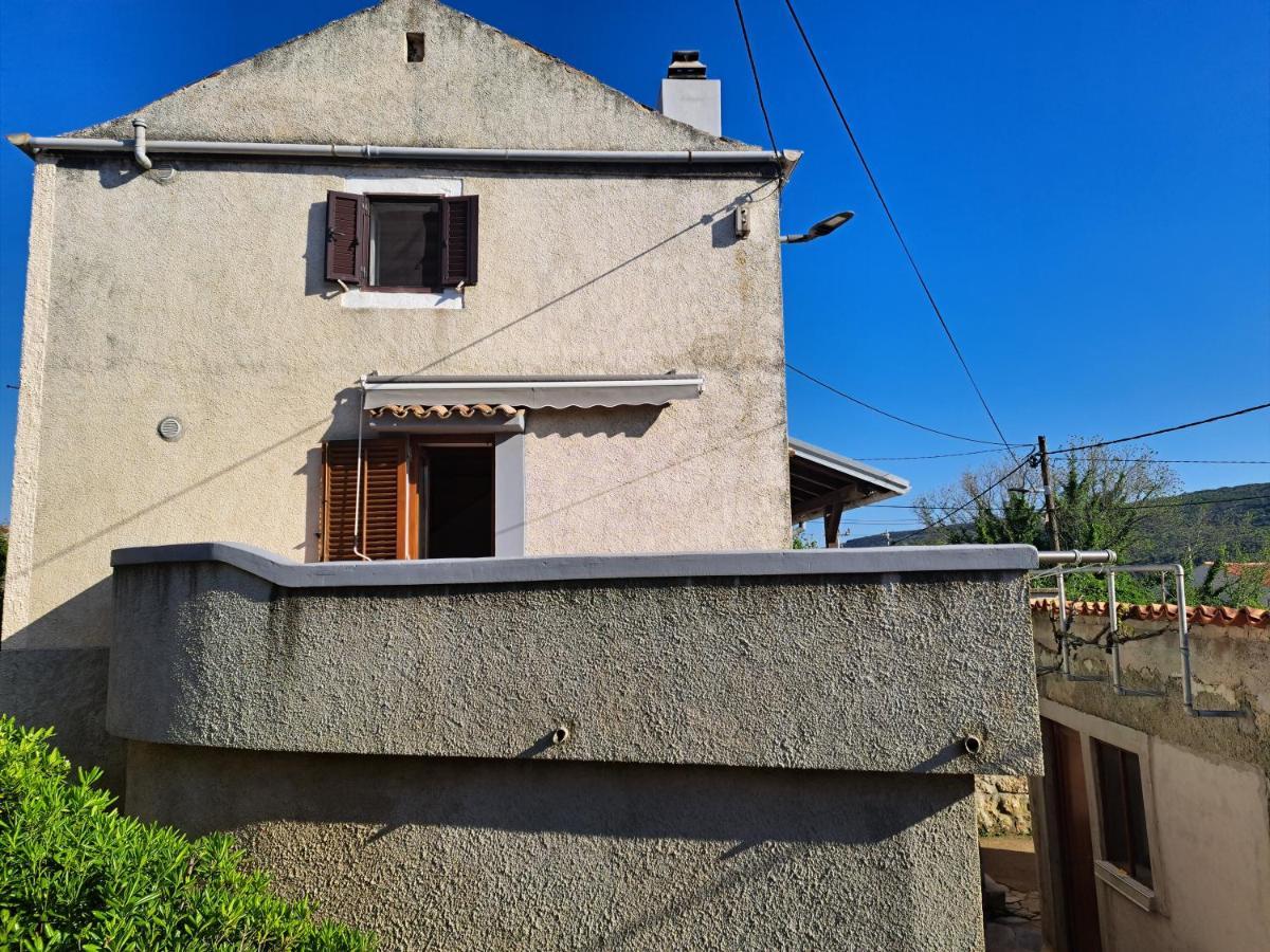 Holiday Home Pernata エクステリア 写真