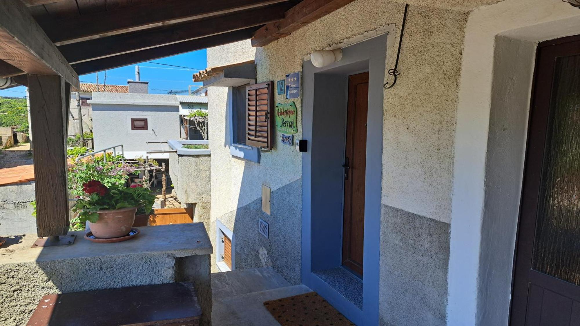 Holiday Home Pernata エクステリア 写真